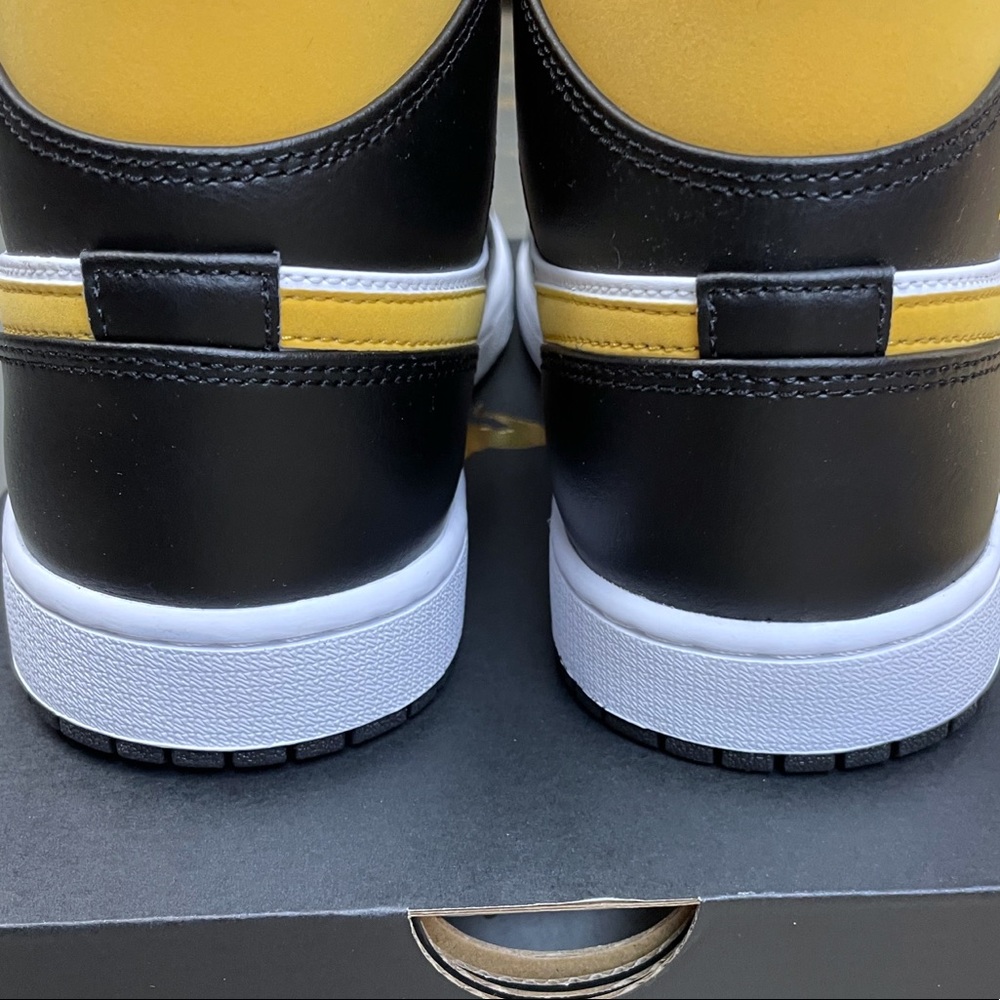 Nike Air Jordan 1 Mid Pollen 554724-177 Yellow Black 10 - Picture 6 of 10